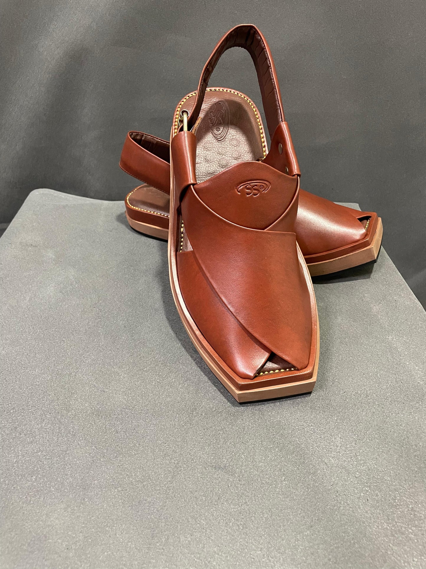 ✨ KAPTAN PESHAWARI CHAPPAL – ROYAL STYLE | MEDICATED COMFORT ✨(Master)
