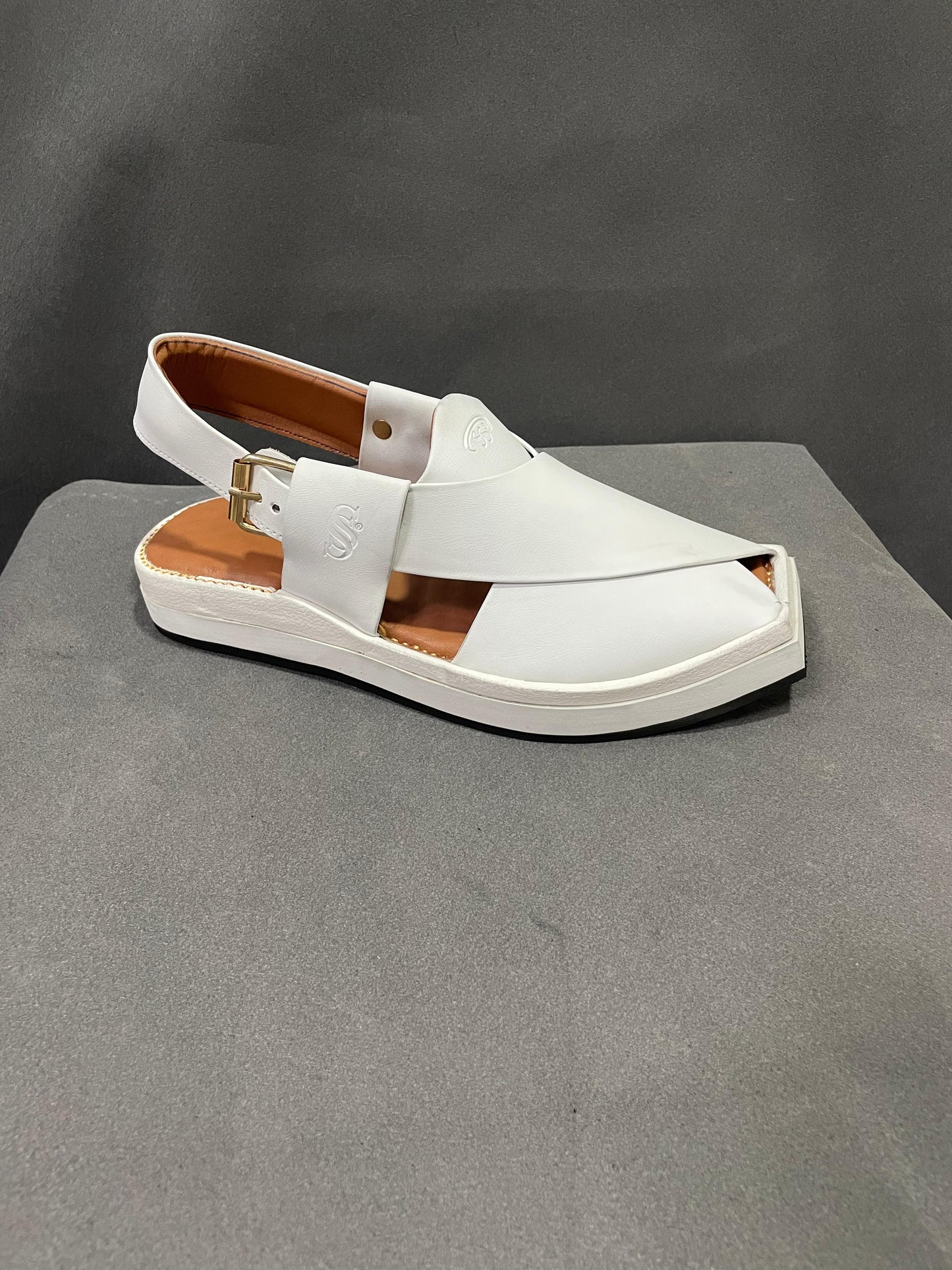 ✨ KAPTAN PESHAWARI CHAPPAL – ROYAL STYLE | MEDICATED COMFORT ✨(White)