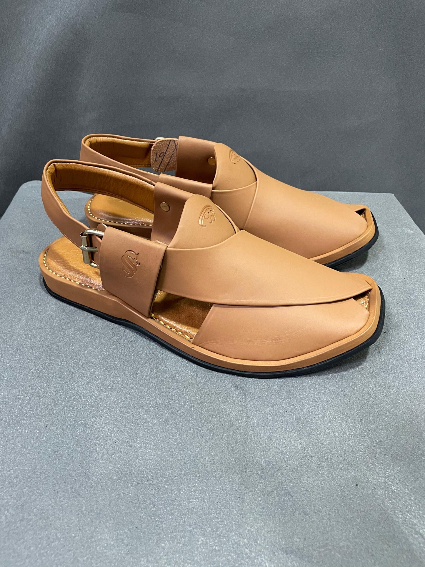 ✨ ROUND SHAPE PESHAWARI MEDICATED CHAPPAL – SOFT & PREMIUM QUALITY ✨(Malta)