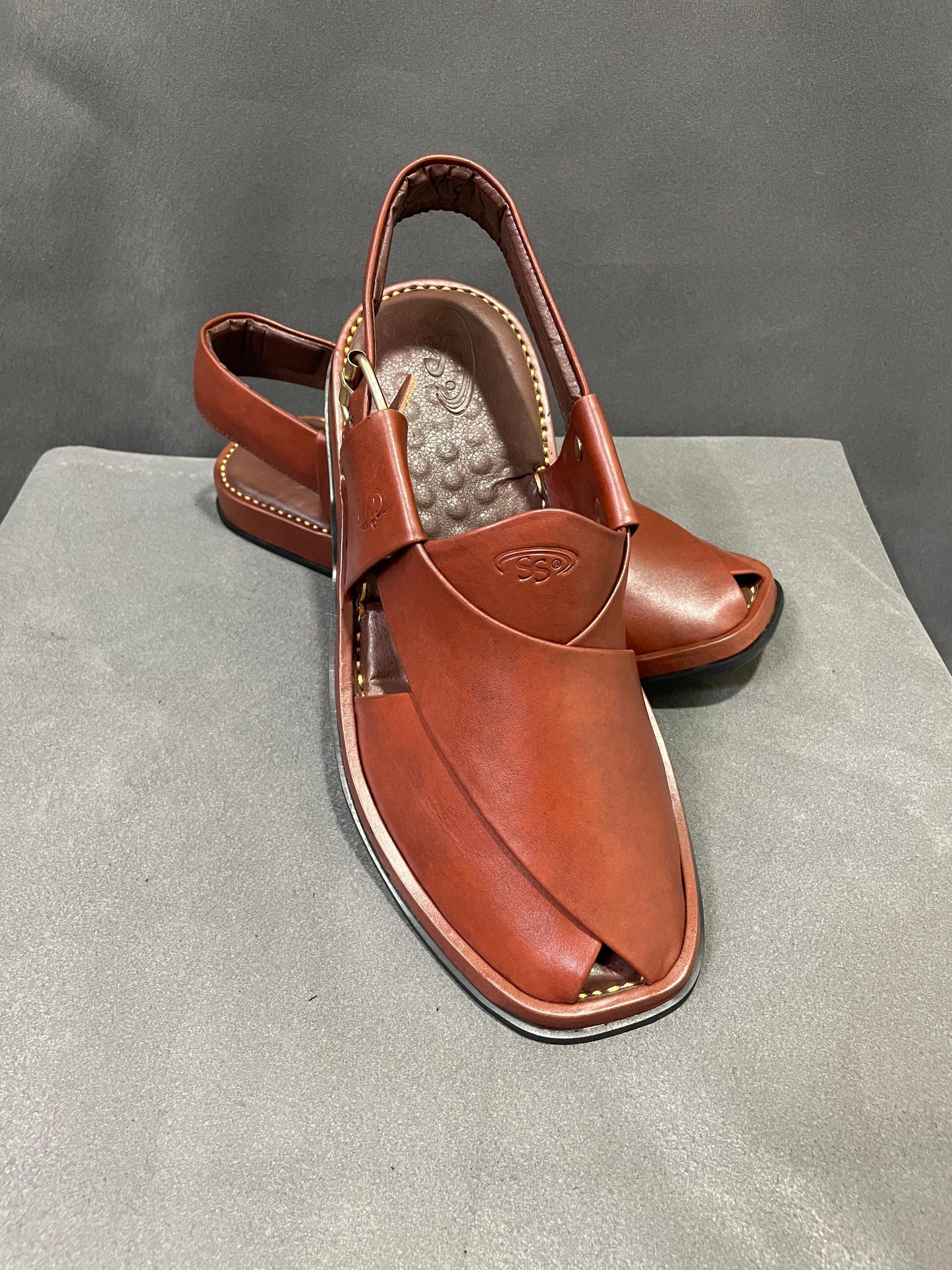 ✨ ROUND SHAPE PESHAWARI MEDICATED CHAPPAL – SOFT & PREMIUM QUALITY ✨(Master)
